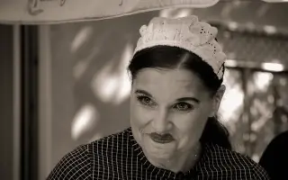 Servírka v akci – natočte s námi filmový seriál, který léčí humorem a srdcem