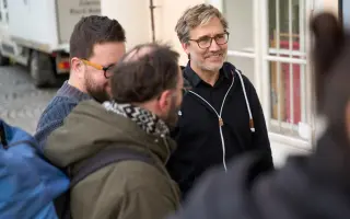 OBLÉKNEME CÍSAŘOVY NOVÉ ŠATY 2026 - festival otevřeného divadelního myšlení