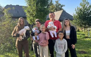 Šest dětí, boj s rakovinou a dvojčátka v náručí. Pomozme Markétě.