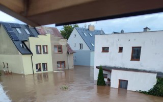 Návrat k důstojnému životu po ničivých povodních