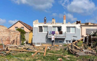 Pomoc Šagátovým, kterým tornádo zničilo dům