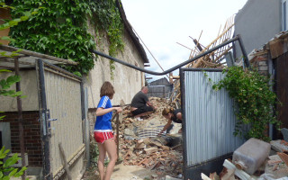 Pomoc šestičlenné rodině Kotáskú po zásahu Tornáda