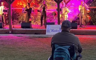 DARUJ SEN SENIORŮM. DARUJ VSTUPENKY NA KONCERT HAŠLERKY.