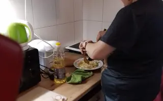Pomozme  Míše znovu slyšet svět  kolem sebe