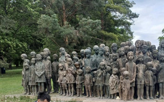 Zachraňme hlas minulosti pro budoucnost: Památník dětských obětí války