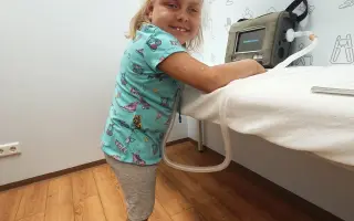 Pomohli jste Amálce pořídit speciální ortézky