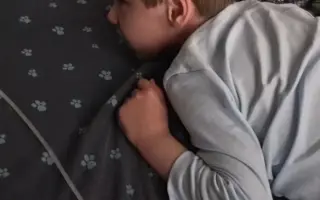 Pomozme bojovníkovi Michálkovi vykročit k prvnímu krůčku a lepší budoucnosti