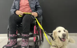 Pomozme Niki získat auto, které jí usnadní cesty do školy a domů