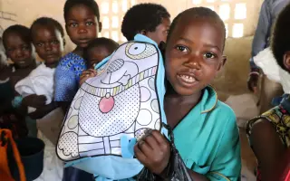 Děti pomáhají dětem - pošlete učební pomůcky do Malawi