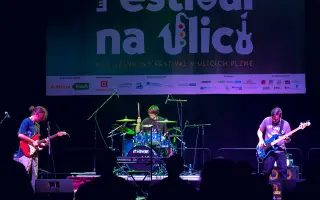 NIXIES! Podpořte vydání druhého alba
