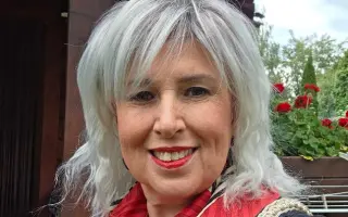 Pomozme Lence porazit nádor mozku