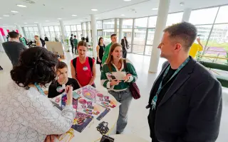 Podpořme rodinné vztahy. Interaktivní desková hra pro duševní zdraví dětí.