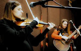 Podpořte svou kulturu, autentickou tvorbu kapely EVAMORE, podpořte CD JEDNODUŠE