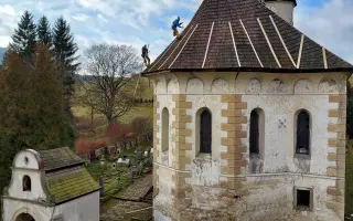 Záchrana nejstaršího kostela Broumovska- kostela Nejsvětější Trojice ve Zdoňově