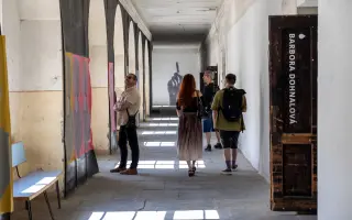 Buďte s námi TU! Podpořte festival současného umění ve Šternberku