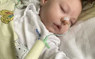 Pomozme Johance bezpečně dojíždět na léčbu. Rodina potřebuje větší auto.