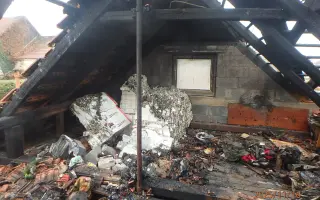 Pomozme Tomášovi a jeho rodině po požáru rodinného domu