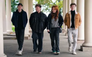 Pomoz Kuřatům vyklubat se na svět. Bez Vás to nedáme!