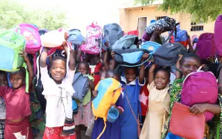 Děti pomáhají dětem - pošlete učební pomůcky do Malawi Děti pomáhají dětem - pošlete učební pomůcky do Malawi