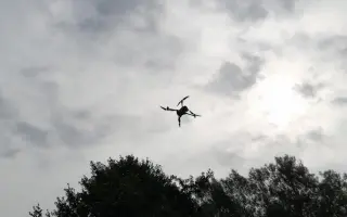 Dron pro záchranu srnčat a dalších mláďat před sečí