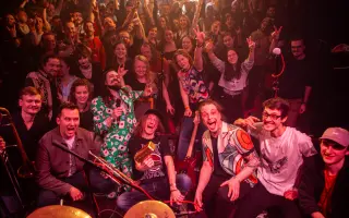 VEPŘOVÉ KOMETY: Buď s náma při porodu elpíčka