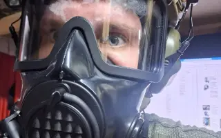 České plynové masky pro ukrajinské bojové mediky