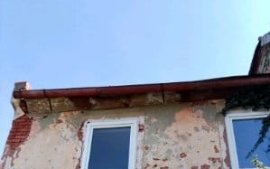 Pomozte s opravou střechy mého domova