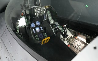 Letecký simulátor F-16 pro Ukrajinu / F-16 flight simulator for Ukraine