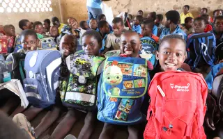 Děti pomáhají dětem - pošlete učební pomůcky do Malawi