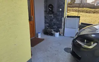 Pomozme Dáši zachránit domov v havarijním stavu po poškození vodou