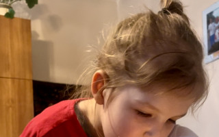 Naděje na lepší život pro Sofinku s autismem a mentální retardací