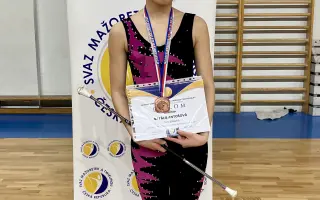 Zrakový handicap není limit: Pomozte Natálii reprezentovat Česko na Mistrovství Evropy v twirlingu