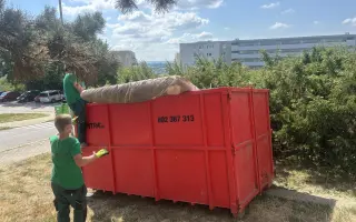Pomoc po požáru pro Toničku a její maminku