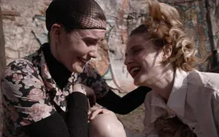 Podpoř inscenaci UNIVERZÁLNÍ ROMANTIKA (muzikál na pomezí vědeckého sympozia)