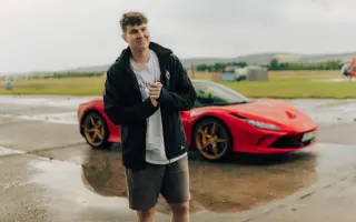Krtek dal Adamovi Chomovi šanci, pojďme dát šanci dalším!