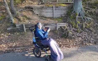 Pomoc pro Davídka a jeho rodinu: Vozík, auto a naděje na lepší dny