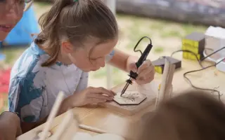 Vánoční WoodTruck – pojďte s námi přivézt RADOST DĚTEM PO CELÉ ČR
