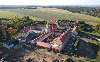 Dostavba klášterního areálu v Drastech