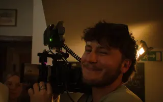 Pomozte nám postavit nezávislý film Cihly a chlast 👷‍♂️