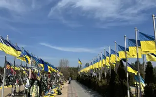 Cesta naděje pro vdovy a děti, které přišly o své muže ve válce
