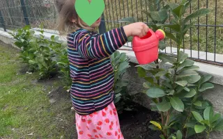 Pomoc mamince a dětem v novému začátku