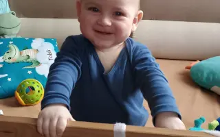 Šance na lepší život pro Tobiáška a jeho rodinu
