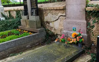 Zachraňme hrob muškařské legendy Karla Lišky