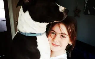 Mia ví, že čas běží… my můžeme prodloužit její chvíle