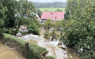 Prosím, pomozte rodině z České Vsi zachránit dřevostavbu po ničivé povodni