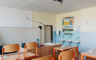 Zastavme školu v pohybu: Opravíme základy prušánecké základky