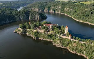 Dárková kniha Vltava z nebe – podpořte knihu ke 150. výročí Smetanovy Vltavy!