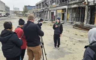 Dejte šanci mladým, kterým válka vzala dětství, ale ne hlas