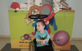 Pomozme Tádovi držet krok s bráchou