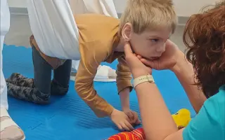 Pomozme bojovníkovi Michálkovi vykročit k prvnímu krůčku a lepší budoucnosti